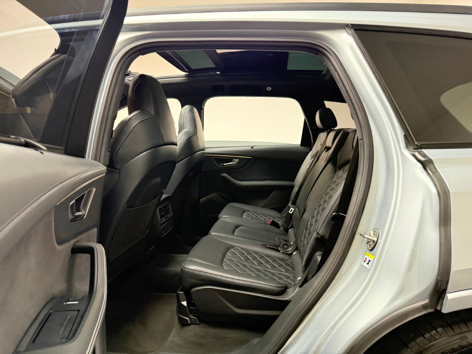 2024 Audi Q7 - image 15