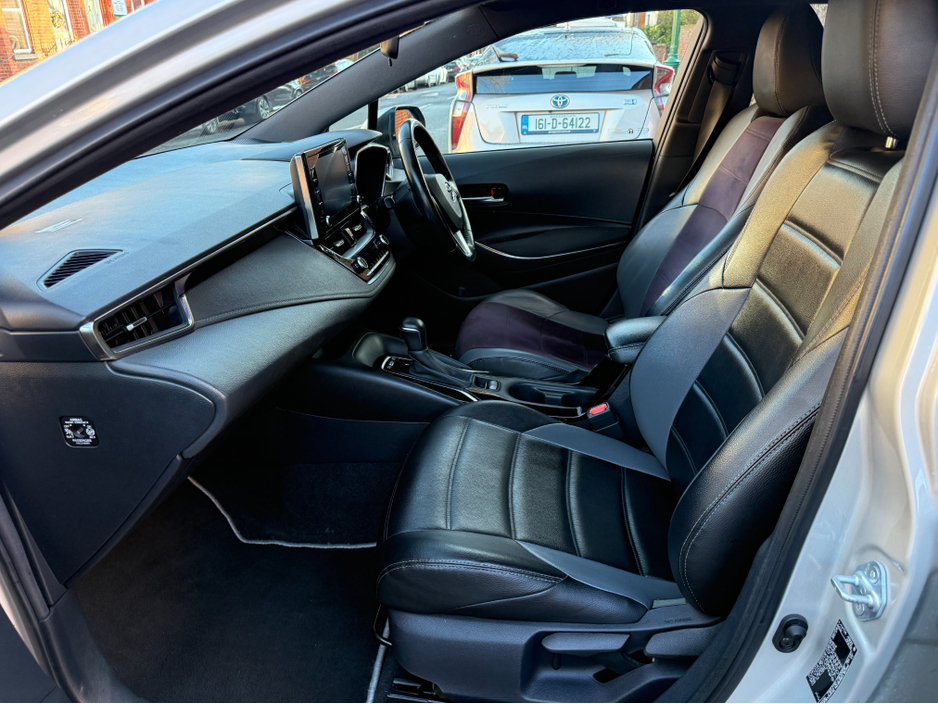 2022 Toyota Corolla 1.8 Hybrid Luna, New Nct 01/2028, Full Service History (16 Stamps!), Reversing Camera, Bluetooth, Cruise Control, Lane Assist, A/C, Alloys, Parking Sensors, 5 Door, Finance Available, Service Included €15,750