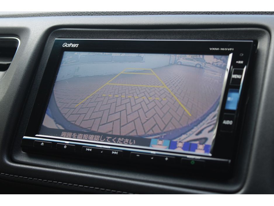 2016 Honda Vezel - image 14