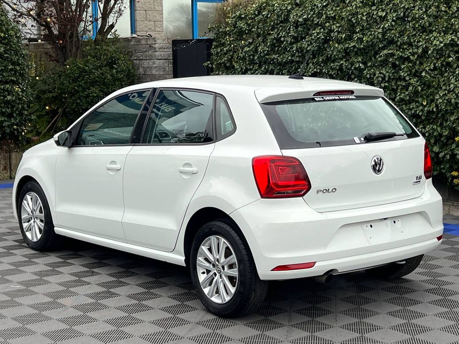 2017 Volkswagen Polo - image 5