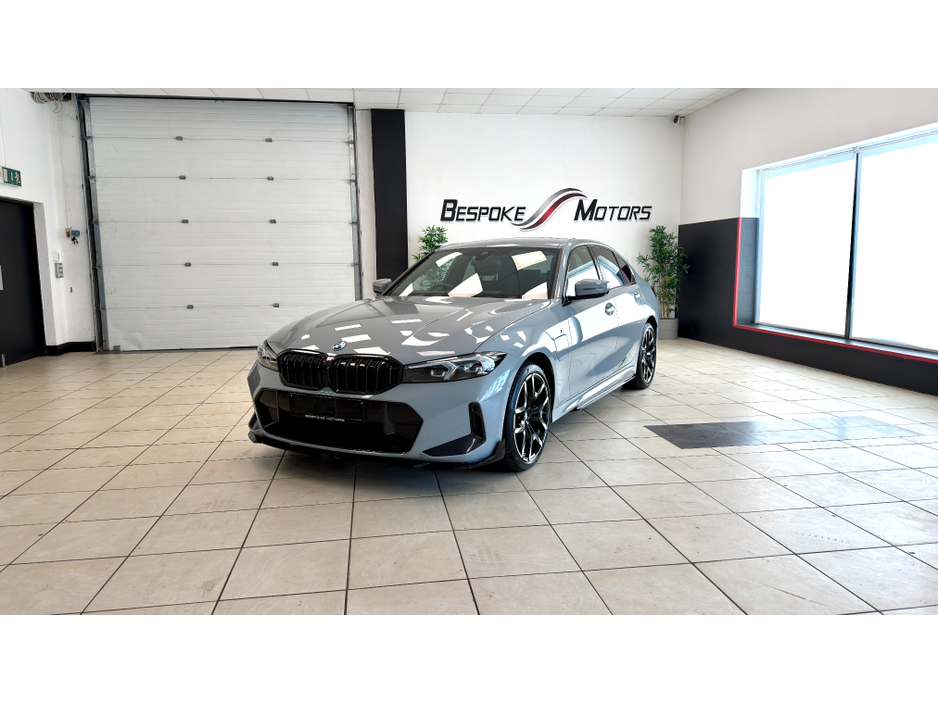 2025 BMW 3 Series - image 27