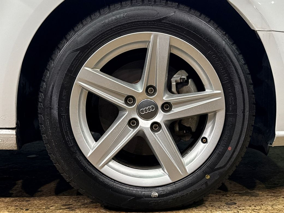 2017 Audi A3 1.4 TFSI - FACTORY ALLOYS - REVERSE CAMERA - CRUISE CONTROL €17,450