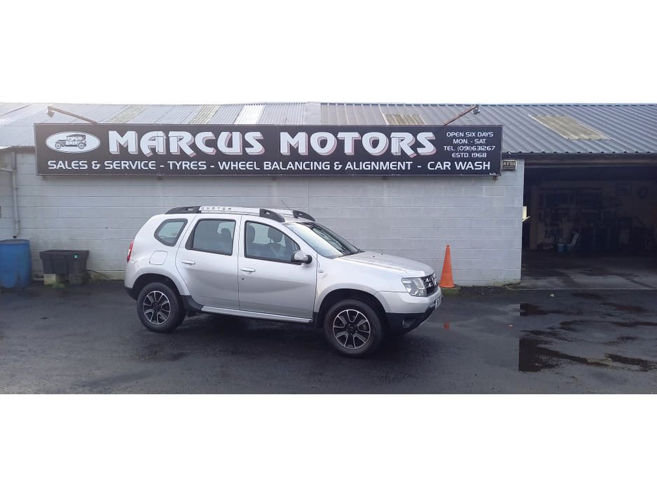 2018 Dacia Duster - image 2