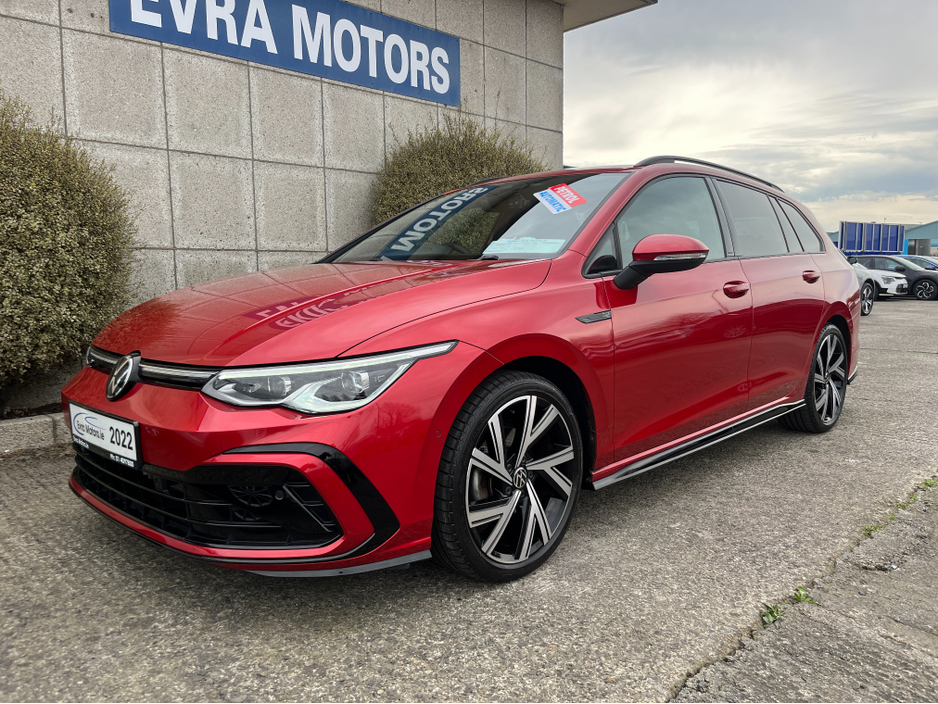 2022 Volkswagen Golf - image 5