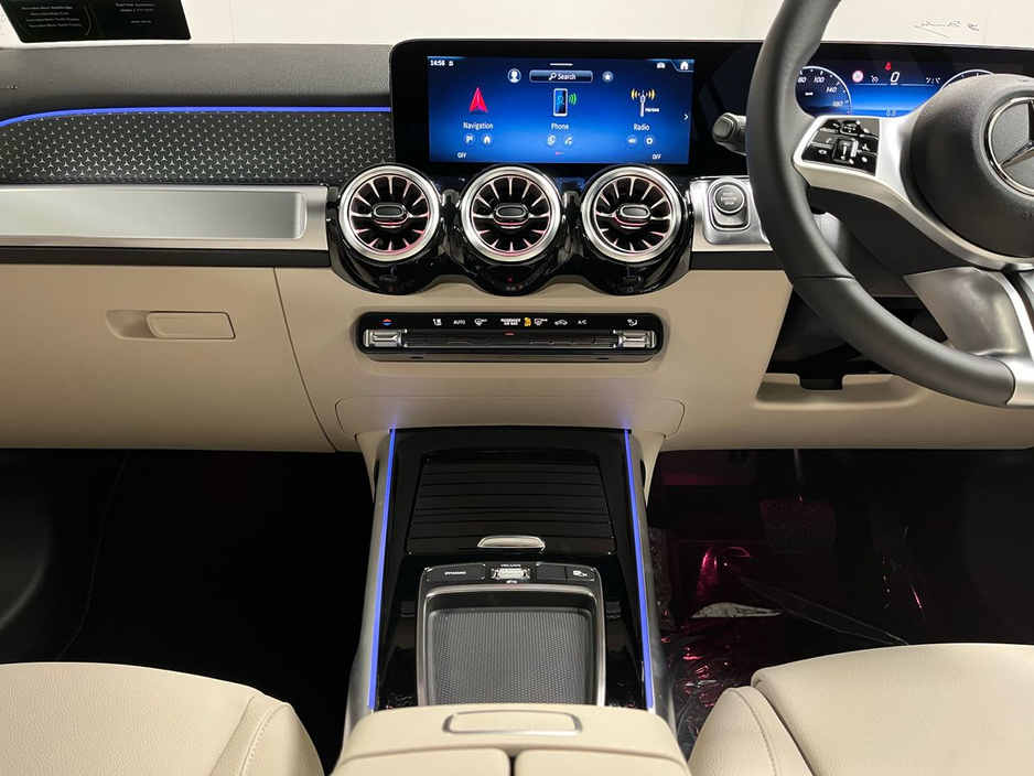 2025 Mercedes-Benz GLB - image 11