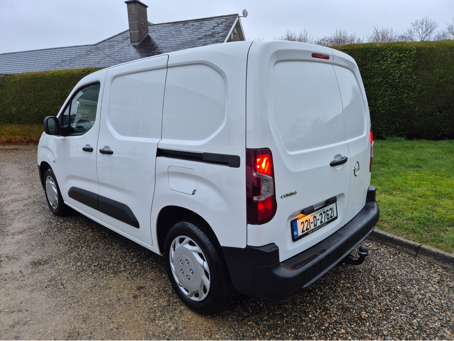 2022 Opel Combo Low mileage! €12,450