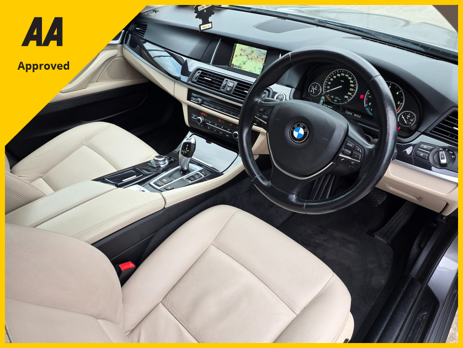 2016 BMW 5 Series - image 9