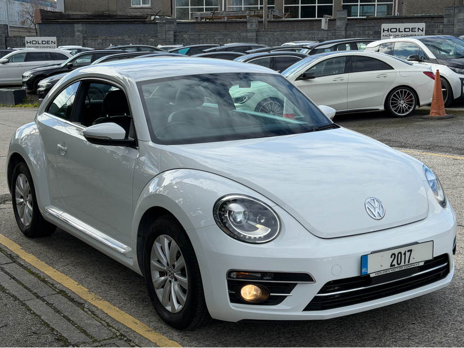 2017 Volkswagen Beetle - image 5