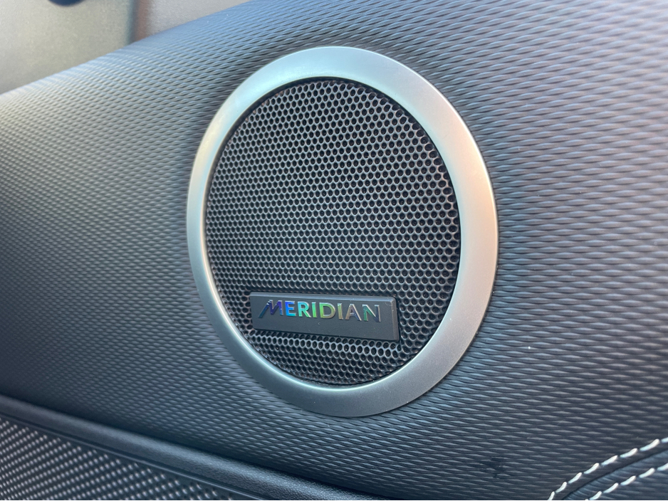 2023 Land Rover Discovery (232) LAND ROVER DISCOVERY 3.0 SD6 R-DYNAMIC OVERFINCH €48,950