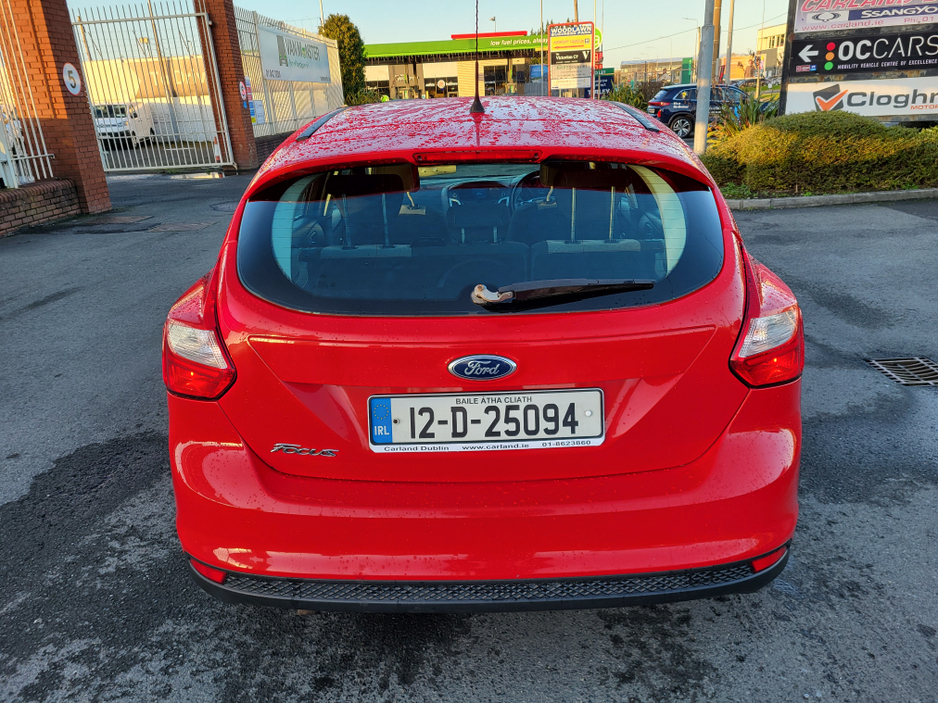 2012 Ford Focus - image 5
