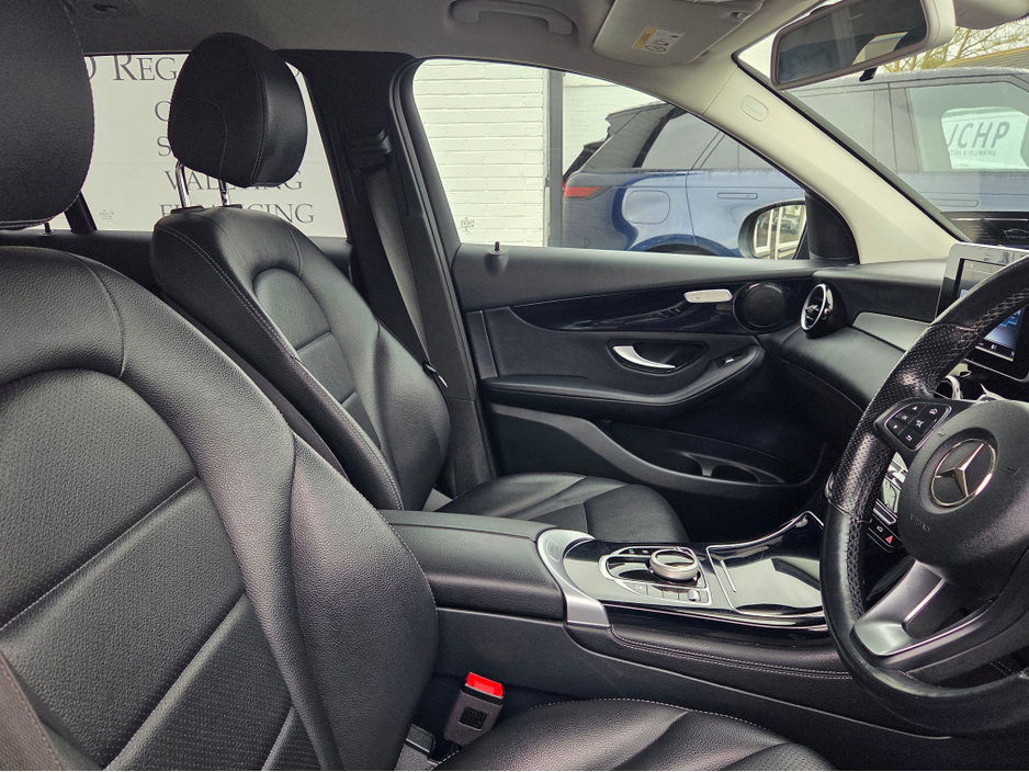 2019 Mercedes-Benz GLC Class - image 10