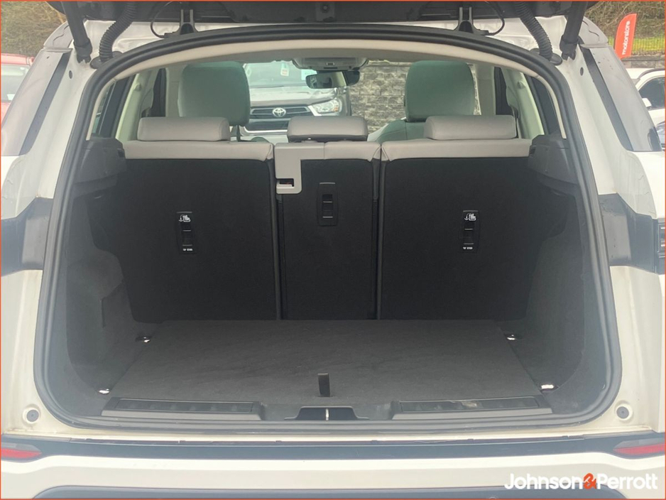 2025 Land Rover Range Rover Evoque - image 13