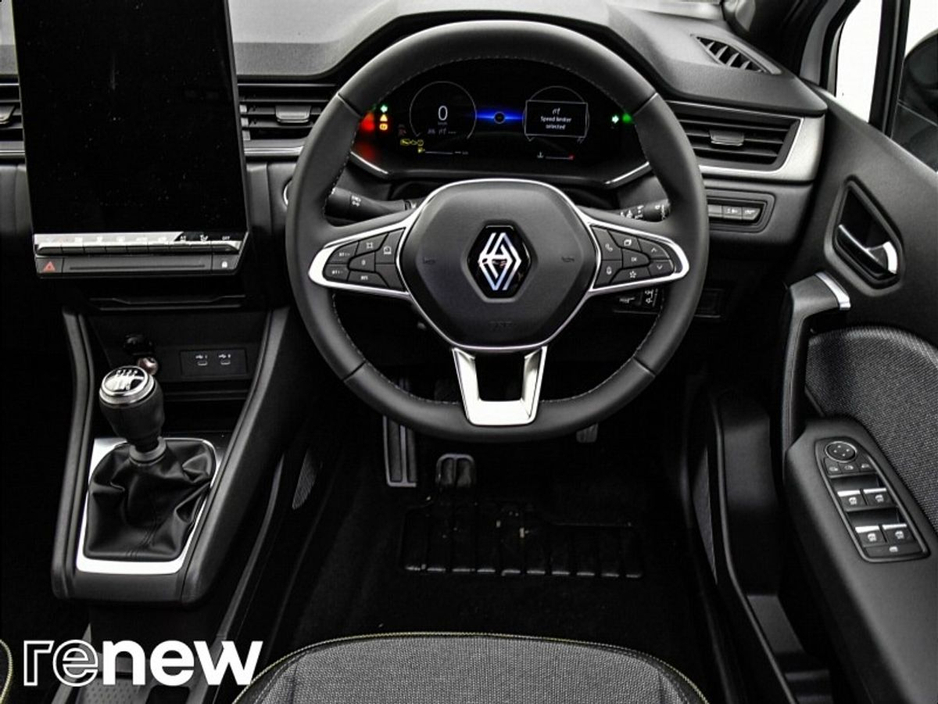 2026 Renault Captur - image 23