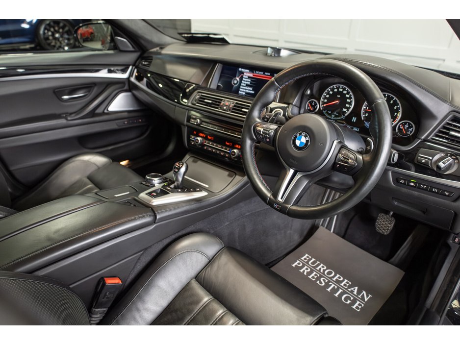 2016 BMW M5  €41,950