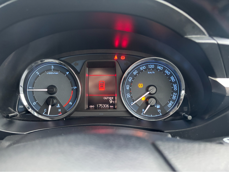 2015 Toyota Corolla 1.4 D-4D LUNA 4DR