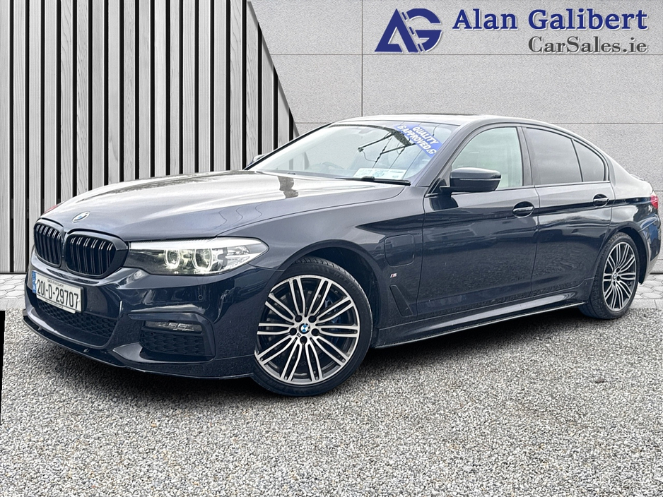 2020 BMW 5 Series - image 7
