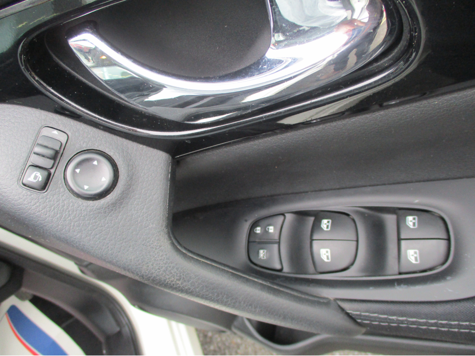 2020 Nissan Qashqai - image 18