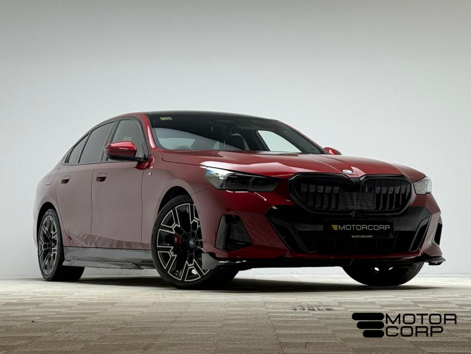 2025 BMW 5 Series 550E M SPORT PRO XDRIVE
