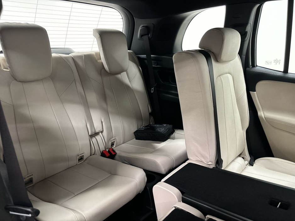 2025 Mercedes-Benz GLB - image 21