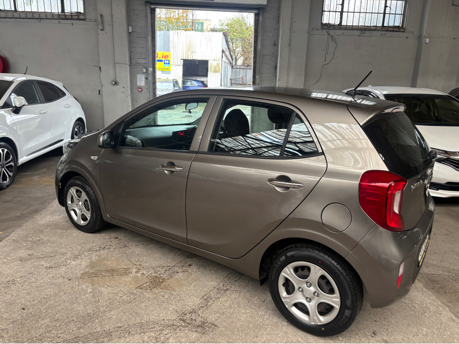 2019 Kia Picanto - image 13