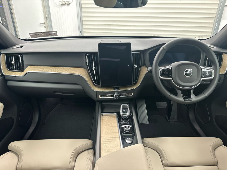 2026 Volvo XC60 - image 19