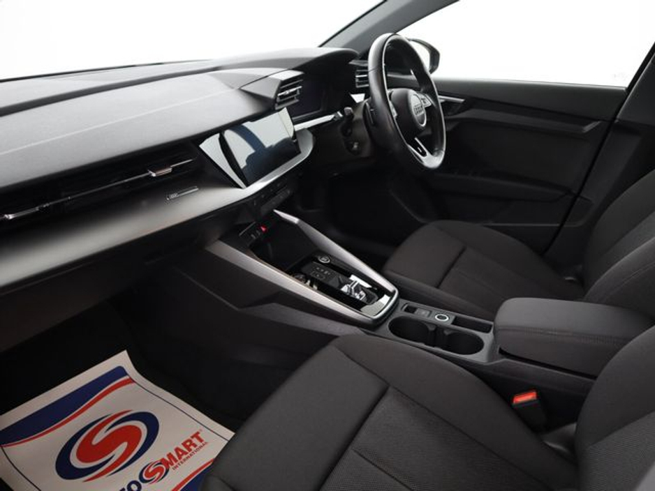 2022 Audi A3 30 TDI 116HP SE €24,750