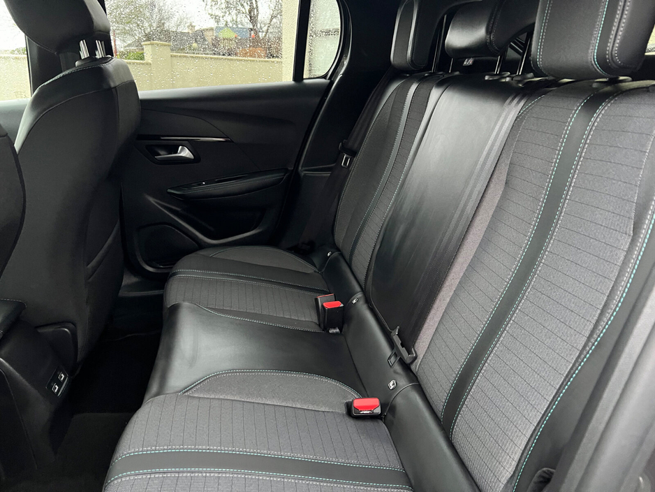 2022 Peugeot 208 1.2 Puretech 100bhp Allure Pack €17,950