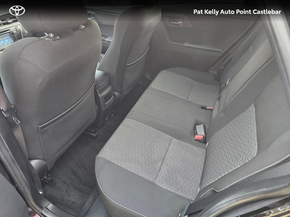 2015 Toyota Auris 1.33 5DR SOL 4DR €13,950