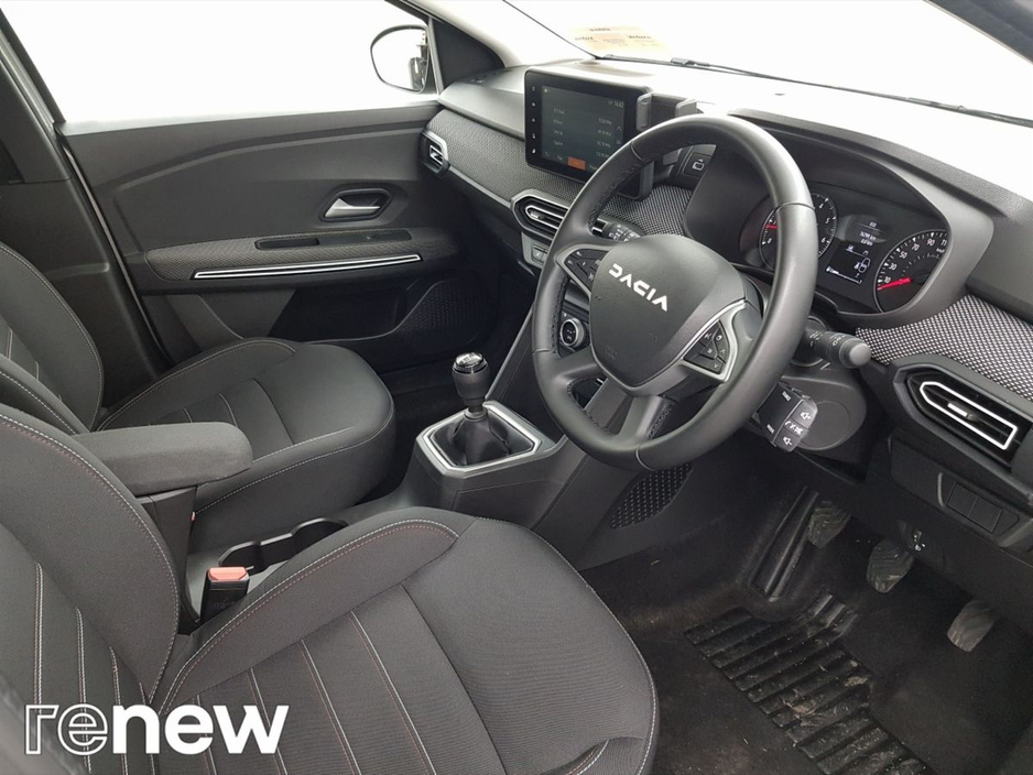 2023 Dacia Jogger - image 5