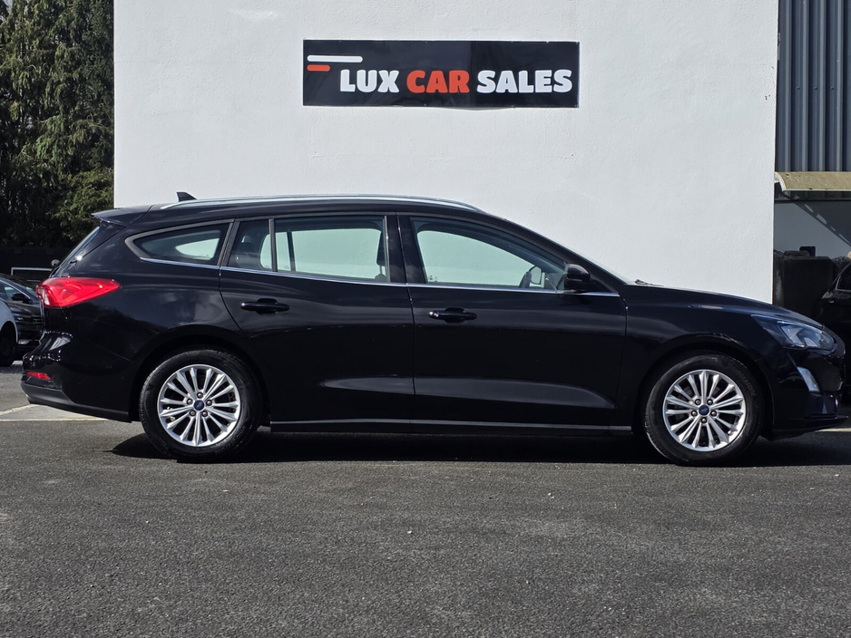 2021 Ford Focus - image 5