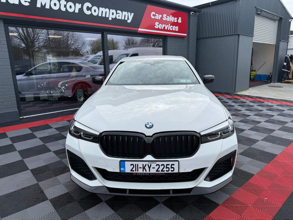 2021 BMW 5 Series - image 4