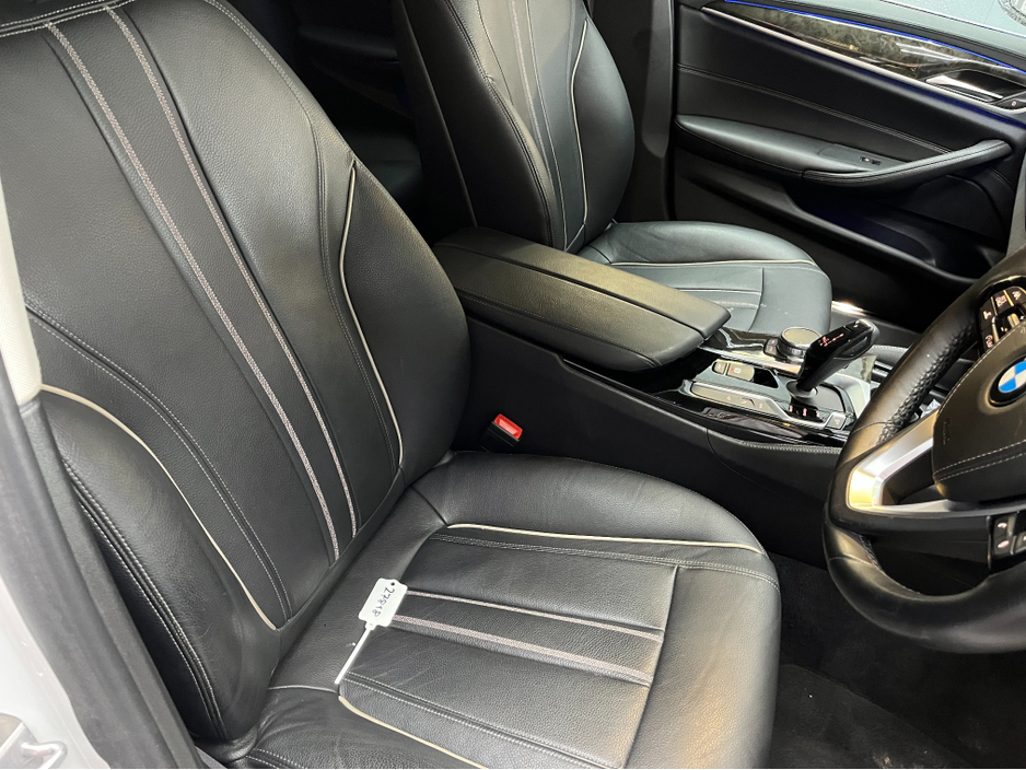 2017 BMW 5 Series ONLY €20950! 2017 BMW 530E LUXURY PERFORMANCE 2.0 AUTOMATIC / CRUISE CONTROL / 360° PARKING CAMERA / ELECTRIC MEMORY & HEATED SEATS / AMBIENT LIGHTS / HEATED REAR SEATS €20,950