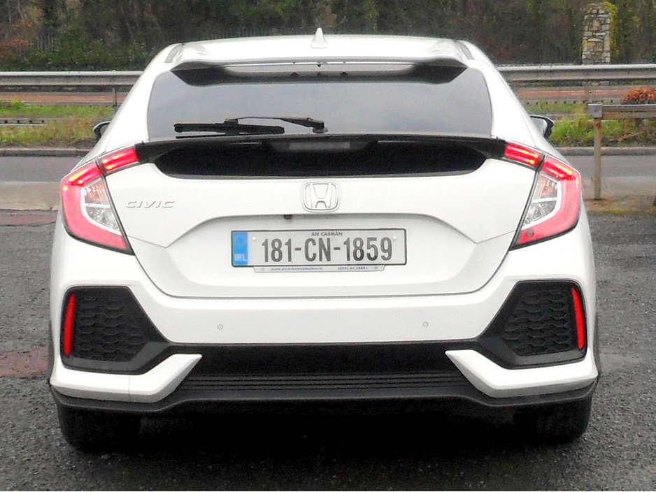 2018 Honda Civic 16 ID TEC EX 120PS 5DR......LEATHER.......NCT 04/27.......02/26 €14,995
