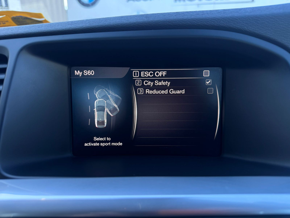 2017 Volvo S60 - image 19