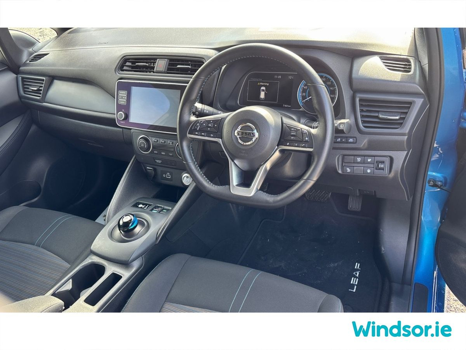 2022 Nissan Leaf - image 10