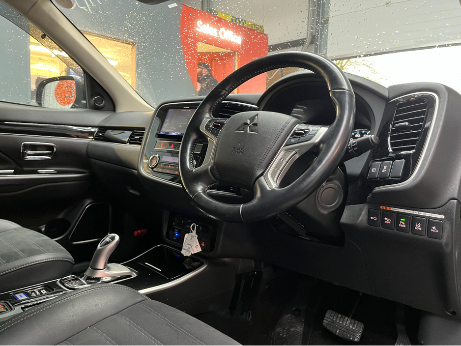 2019 Mitsubishi Outlander €22950 2019 MITSUBISHI OUTLANDER PHEV G 2.4 AUTOMATIC / CRUISE CONTROL / 360° PARKING CAMERA / ELECTRIC HEATED SEATS / HEATED STEERING WHEEL €22,950