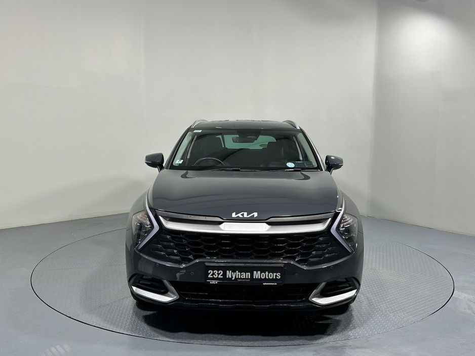 2023 Kia Sportage - image 2