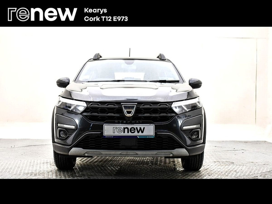 2022 Dacia Sandero Stepway - image 8