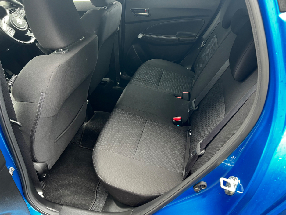 2019 Suzuki Swift - image 8