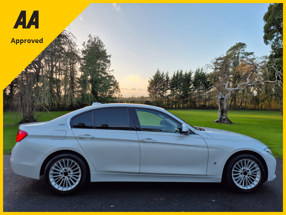2018 BMW 3 Series 330E Hybrid €22,995