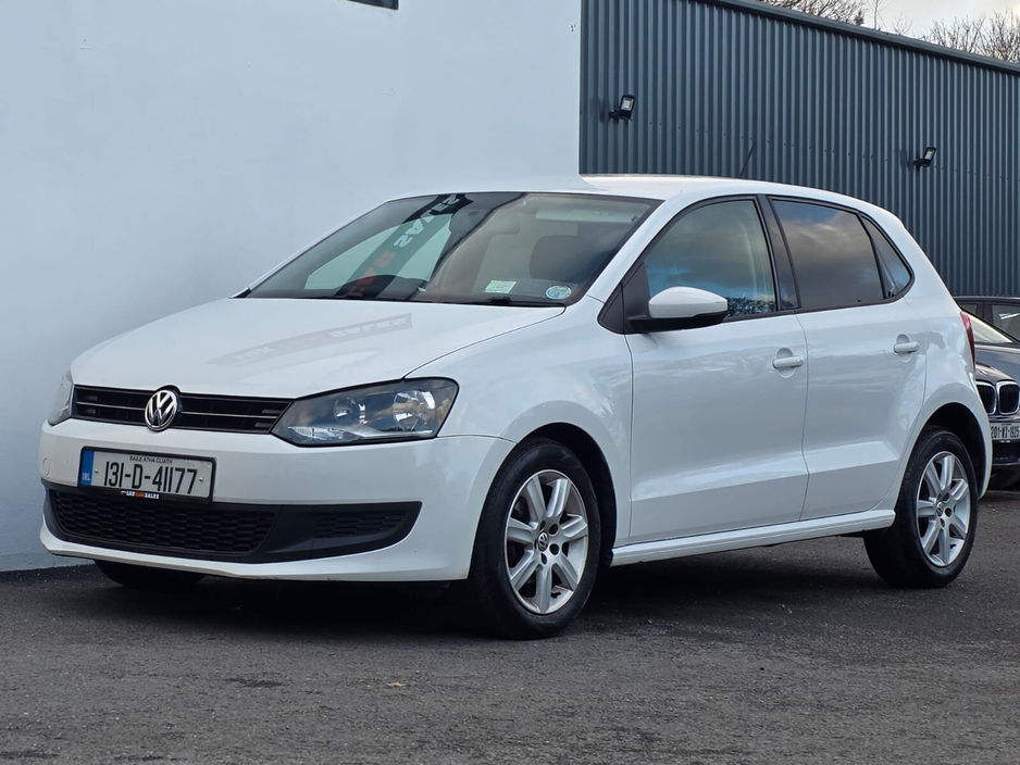 2013 Volkswagen Polo - image 4