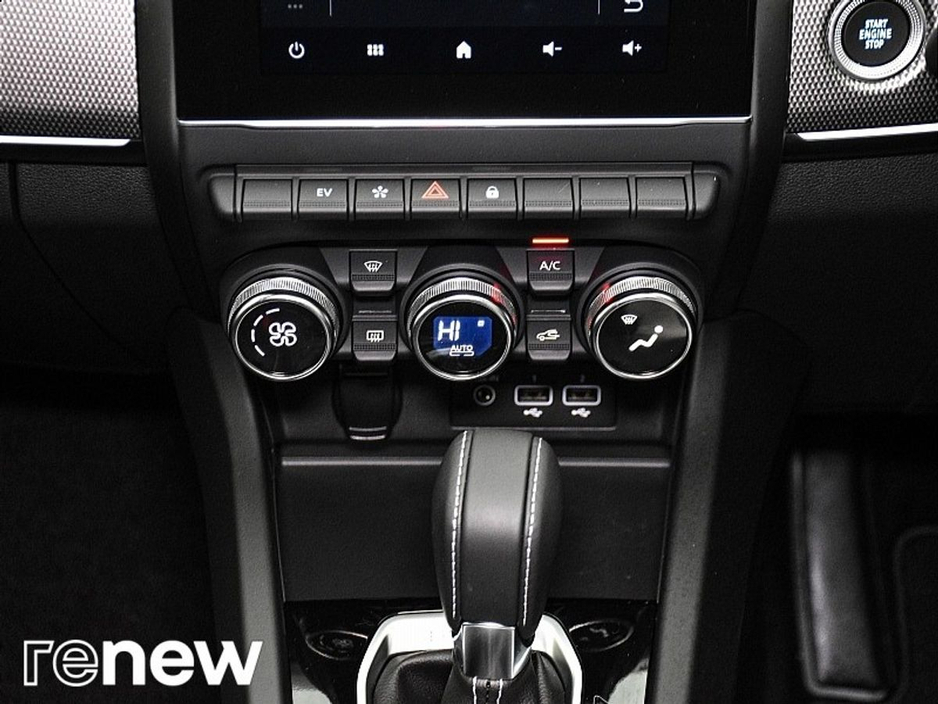 2023 Renault Arkana - image 19