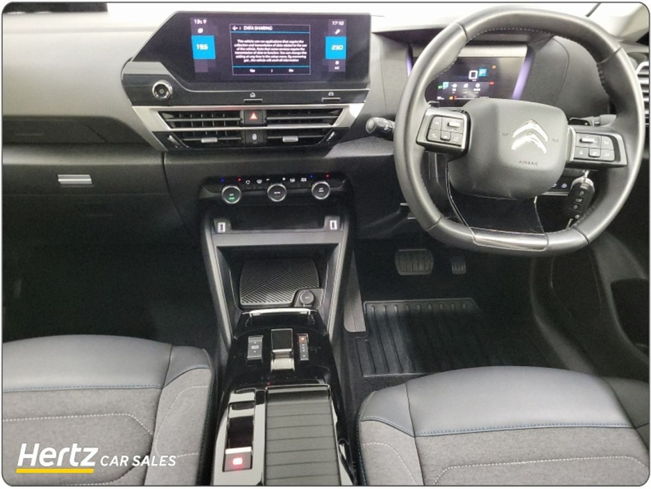 2023 Citroen C4 - image 9