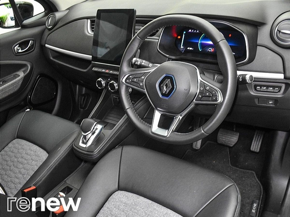 2022 Renault Zoe R135 Z.E 50 GT Line CCS Rapid charge €17,900