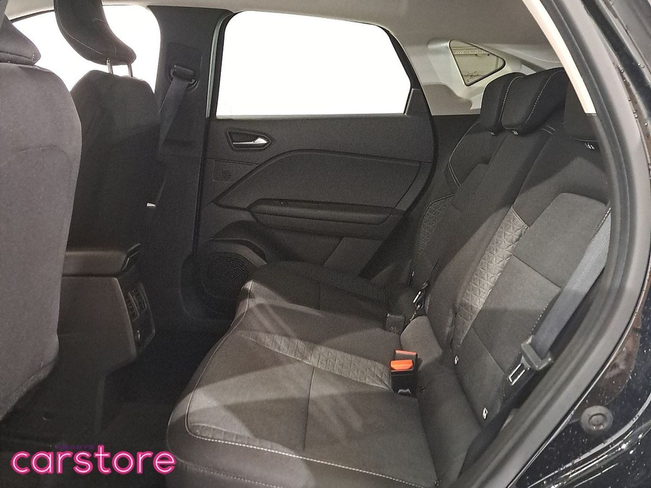 2023 Renault Captur - image 10
