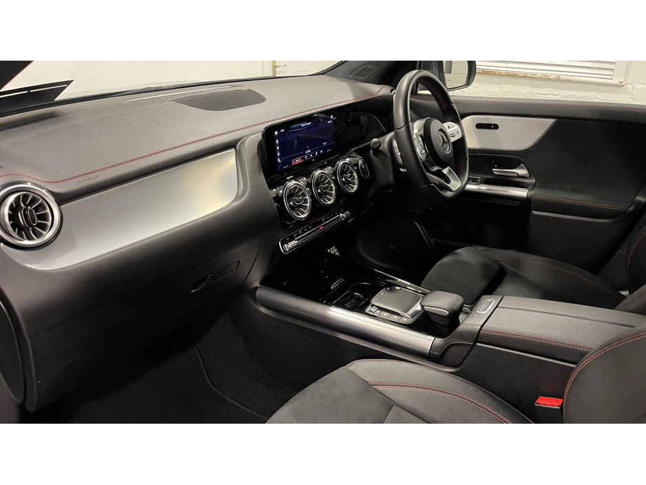 2025 Mercedes-Benz GLA Class - image 26