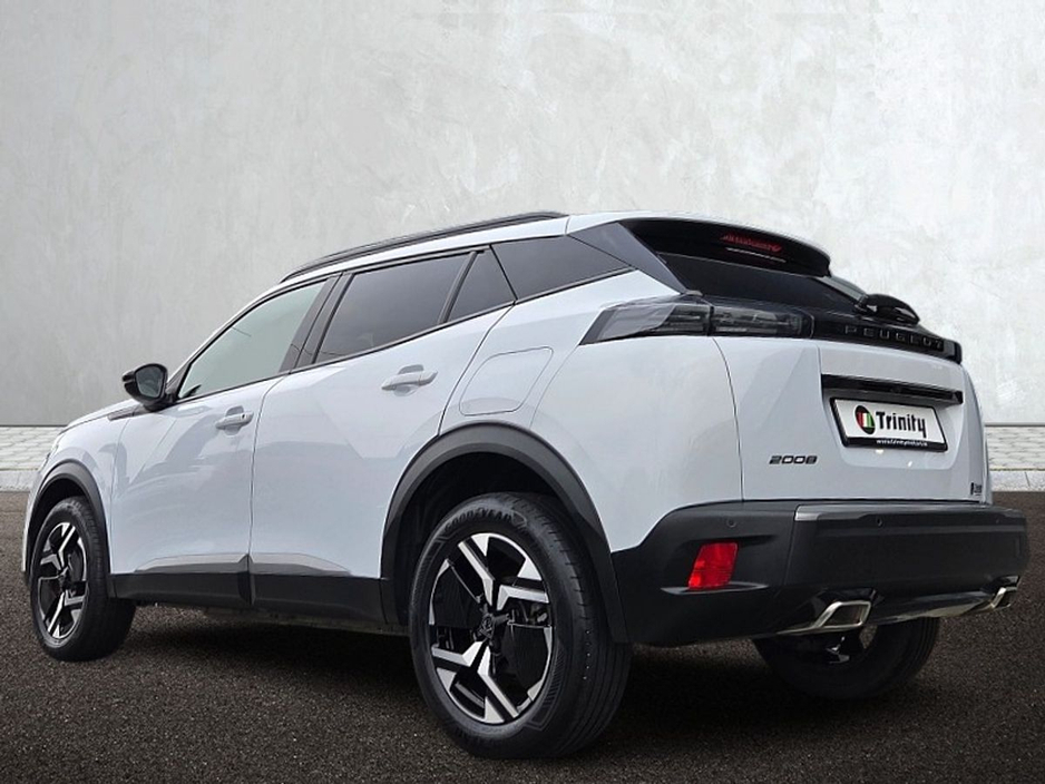 2024 Peugeot 2008 - image 17