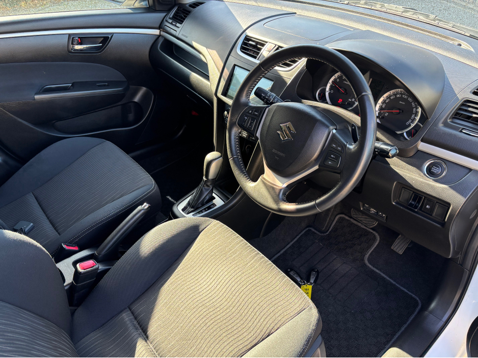 2013 Suzuki Swift - image 7