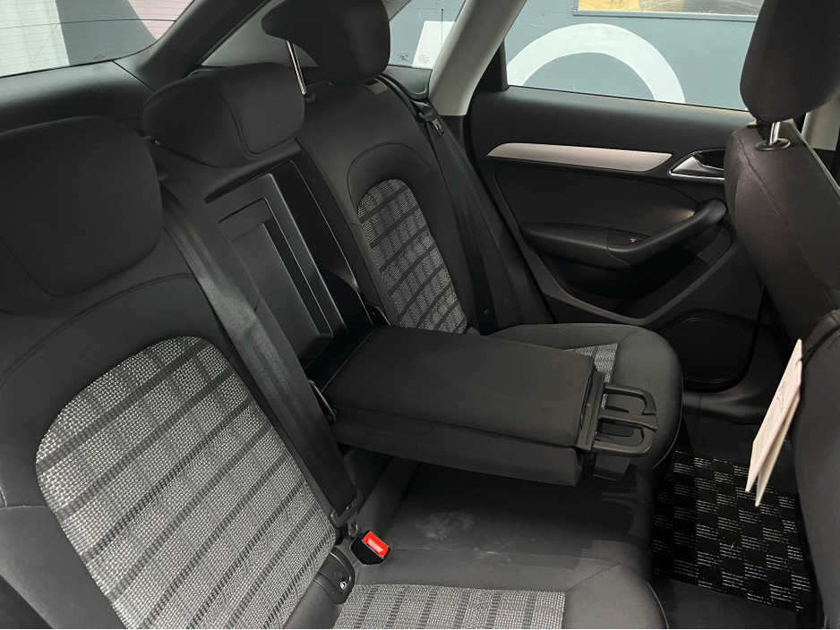 2016 Audi Q3 - image 12