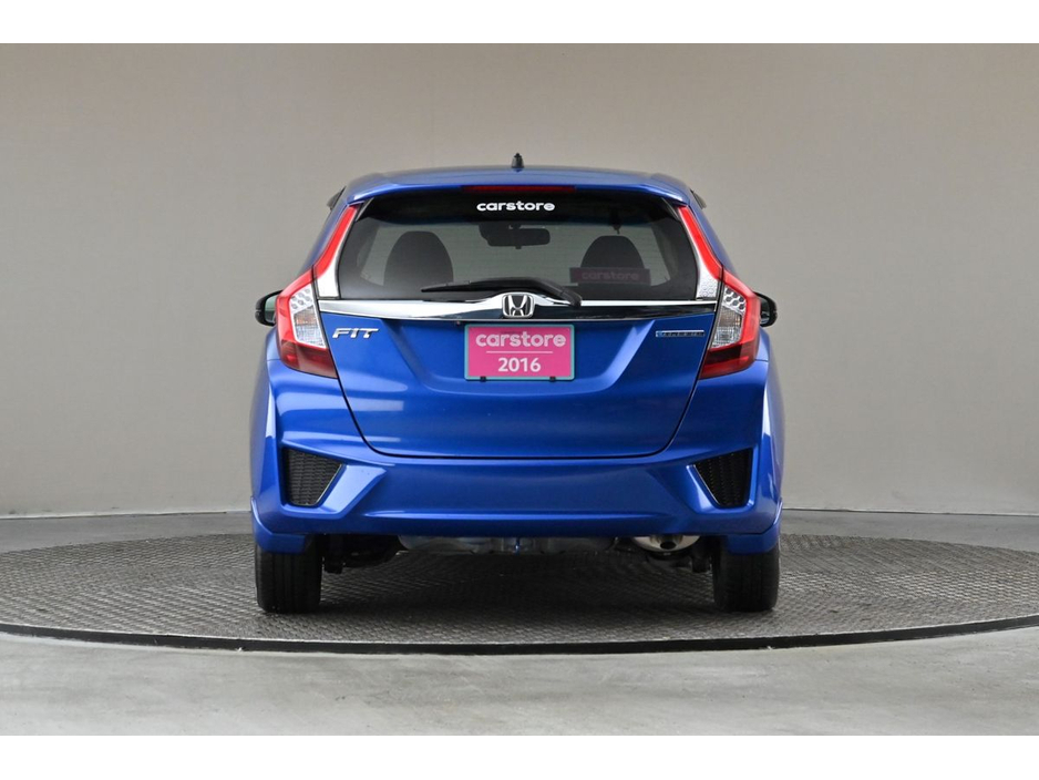 2016 Honda Fit - image 30